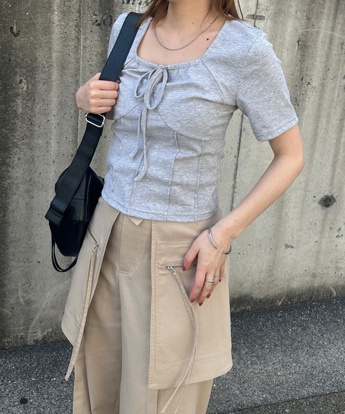 solleim（ソルレム）の「フロントリボンギャザーTシャツ（Tシャツ/カットソー・レディース・ブラック/オフホワイト/グレー・M/L）」の22枚目の写真