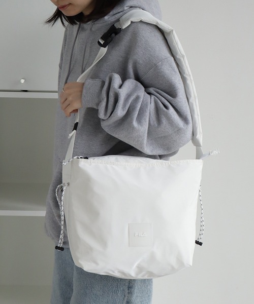 ★kao★FILA ホワイトバッグ FILA x BE:FIRST ロゴ 2WAY トートバッグ WHITE| ダンス