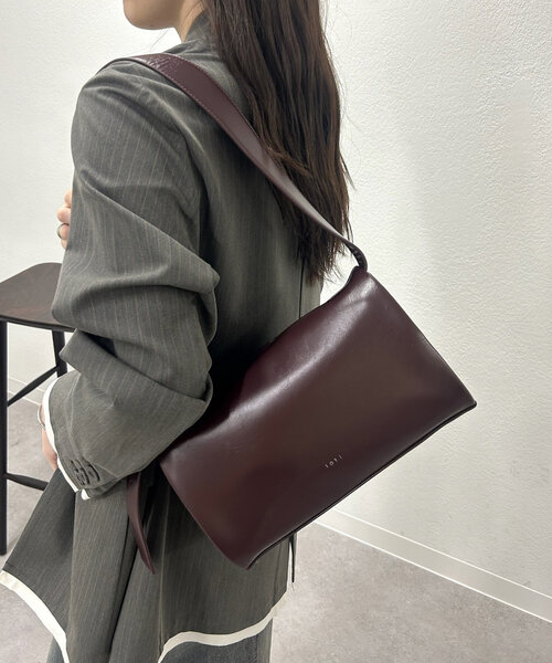 mystic(ミスティック)の「loti ボックスBAG(トートバッグ・レディース・ブラック/ベージュ/ボルドー・ONE SIZE)」の11枚目の写真