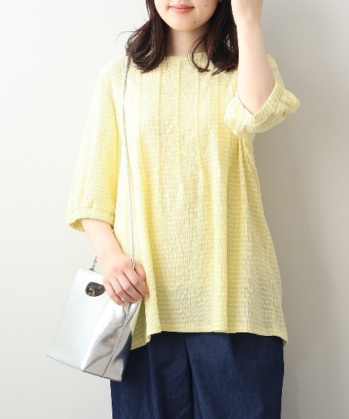 leswel（レスウェル）の「【L～5L 大きいサイズ】シャーリングギンガムタックプルオーバー 6分袖 春夏（Tシャツ/カットソー・レディース・イエロー/ネイビー/オフホワイト・LL/4L/5L/3L/L）」の3枚目の写真
