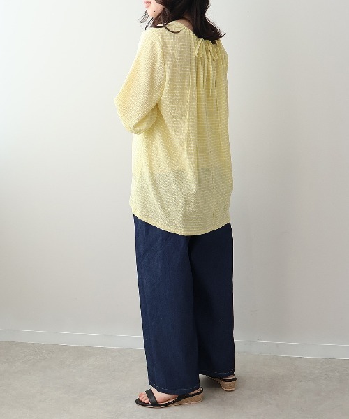 leswel（レスウェル）の「【L～5L 大きいサイズ】シャーリングギンガムタックプルオーバー 6分袖 春夏（Tシャツ/カットソー・レディース・イエロー/ネイビー/オフホワイト・LL/4L/5L/3L/L）」の12枚目の写真