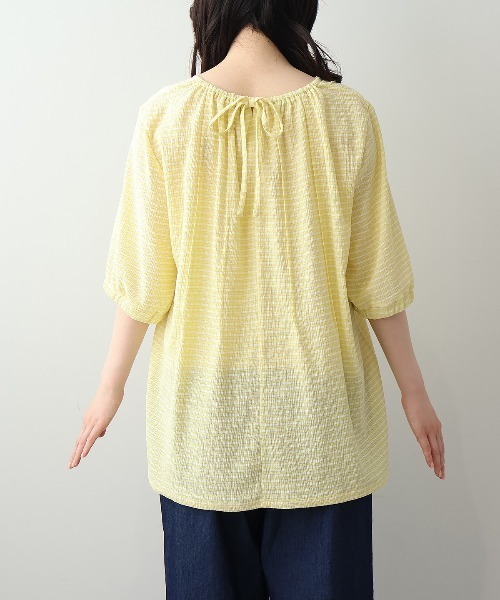 leswel（レスウェル）の「【L～5L 大きいサイズ】シャーリングギンガムタックプルオーバー 6分袖 春夏（Tシャツ/カットソー・レディース・イエロー/ネイビー/オフホワイト・LL/4L/5L/3L/L）」の17枚目の写真