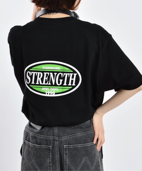 MODISH GAZE(モディシュガゼ)の「【MODISH GAZE】STRENGTHオーバルロゴTシャツ(Tシャツ/カットソー・レディース・ブラック/ホワイト・LARGE)」の3枚目の写真