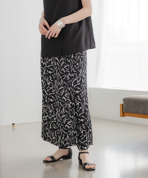 Elura（エルーラ）の「サラサラリラクシーナロー風パンツ＜低身長サイズあり＞/321523（その他パンツ・レディース・ネイビー/オフホワイト/ブラック/ブラック系その他・FREE(S)/LARGE/MEDIUM）」の3枚目の写真