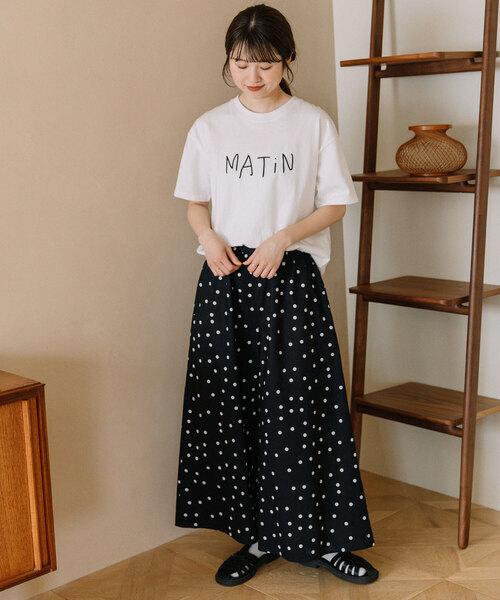POU DOU DOU(プードゥドゥ)の「ロゴ刺繍Tシャツ(Tシャツ/カットソー・レディース・オフホワイト/ライトイエロー/ブラック・M)」の9枚目の写真