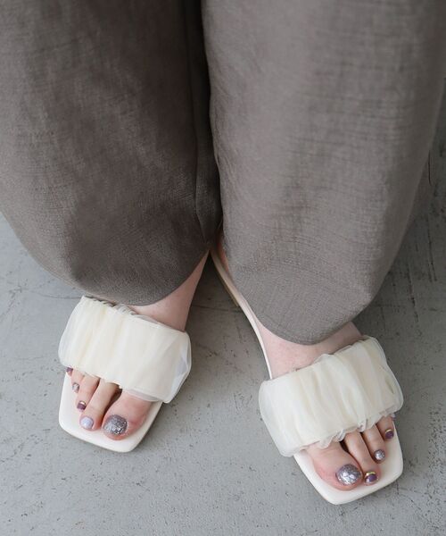 le.coeur blanc（ルクールブラン）の「《WEB限定アイテム》ギャザーフラットサンダル（サンダル・レディース・アイボリー/キャメル/ブラック系その他/ブラック・36/37/38）」の20枚目の写真