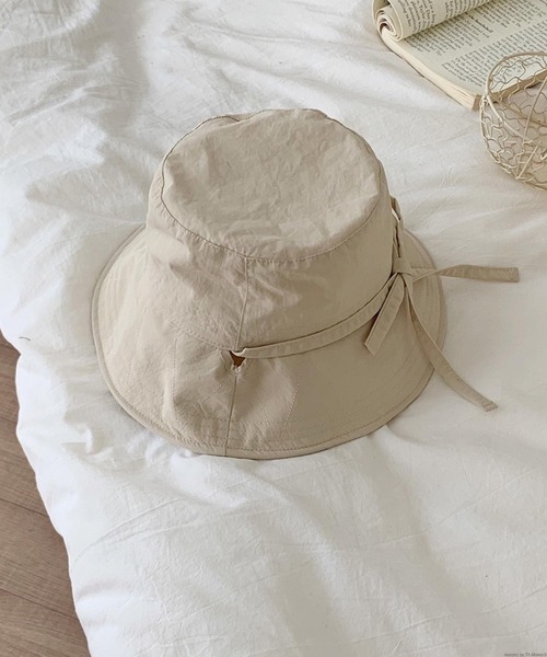 VIBGYOR(ヴィブジョー)の「pur chouchou/リボン シンプル バケットハット P4464(ハット・レディース・グリーン/ブラック/ベージュ/アイボリー・FREE)」の6枚目の写真