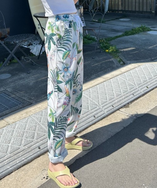 Loco Ocean(ロコオーシャン)の「ボタニカルリーフプリントリラックス テーパードパンツ 夏服(その他パンツ・レディース・グリーン・M/L)」の8枚目の写真