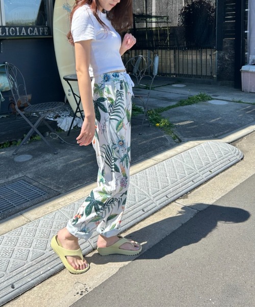 Loco Ocean(ロコオーシャン)の「ボタニカルリーフプリントリラックス テーパードパンツ 夏服(その他パンツ・レディース・グリーン・M/L)」の9枚目の写真