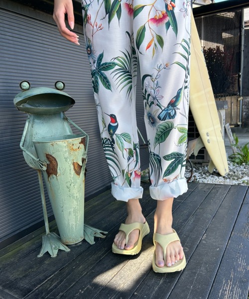 Loco Ocean(ロコオーシャン)の「ボタニカルリーフプリントリラックス テーパードパンツ 夏服(その他パンツ・レディース・グリーン・M/L)」の17枚目の写真