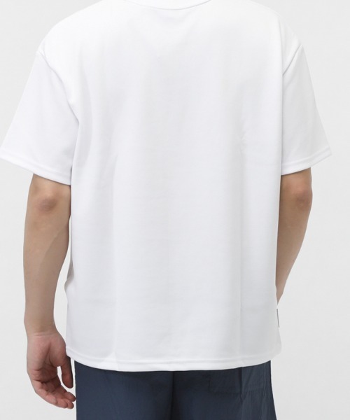 UNDER ARMOUR(アンダーアーマー)の「アンダーアーマー UAアポロ ショートスリーブ Tシャツ(Tシャツ/カットソー・メンズ・ブルー/グレー/ダークグレー/ホワイト・S/M/L/LL/3L)」の5枚目の写真