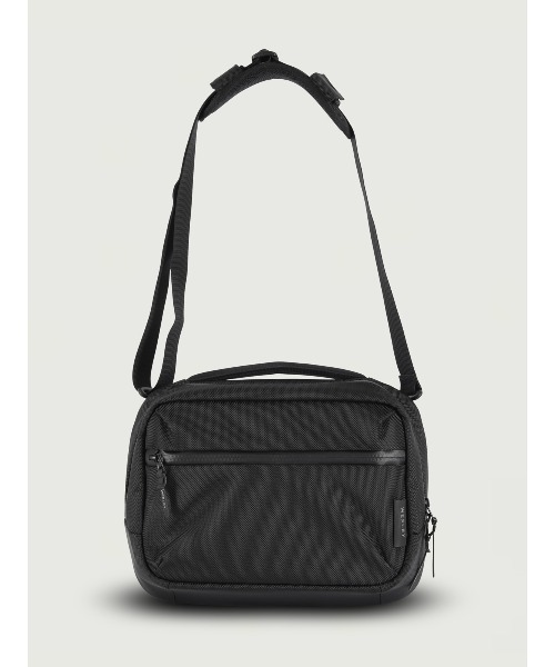 WEXLEY（ウェクスレイ）の「MALCOLM / 8L Sling Pack 1680D Cordura