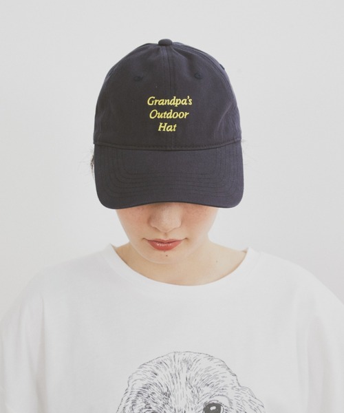 MERLOT（メルロー）の「【ウォッシュ加工】ヴィンテージライクレタリング刺繍キャップ（キャップ・レディース・ホワイト/ピンク/ネイビー・FREE）」の6枚目の写真