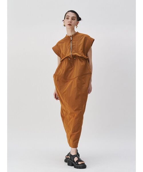 UN3D.（アンスリード）の「EDGE WAVE LINE OP / エッジウェーブラインワンピース（ワンピース・レディース・キャメル/カーキ/ブラック・38/36）」の14枚目の写真