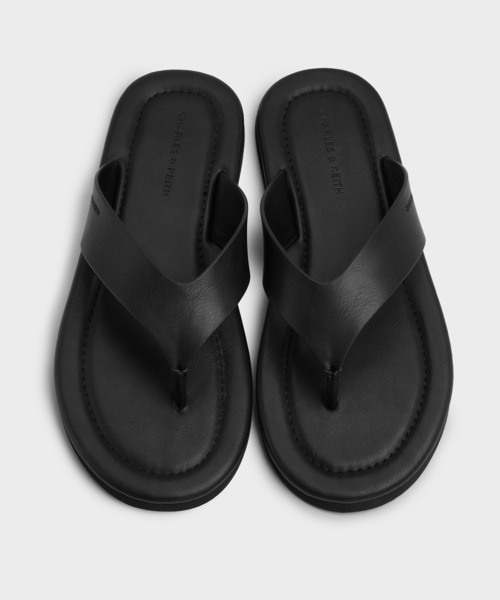 CHARLES & KEITH(チャールズ & キース)の「Trinah トリーナ トングサンダル(サンダル・レディース・シルバー/ブラック・25.5cm/25cm/24.5cm/23.5cm/23cm/22.5cm/26.5cm)」の7枚目の写真