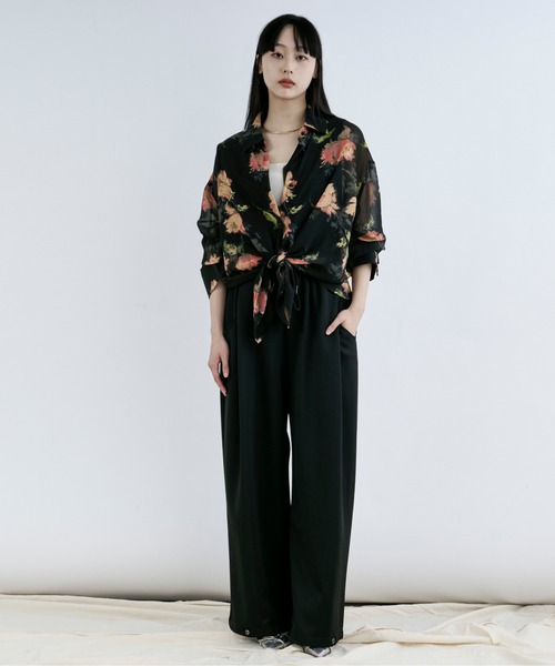 Ezick(エジック)の「Lace up フラワーシアーシャツ(シャツ/ブラウス・レディース・ブラック/アイボリー・FREE)」の10枚目の写真