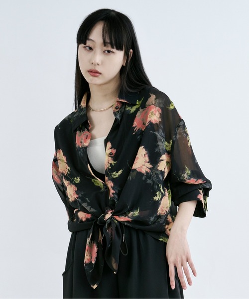 Ezick(エジック)の「Lace up フラワーシアーシャツ(シャツ/ブラウス・レディース・ブラック/アイボリー・FREE)」の5枚目の写真