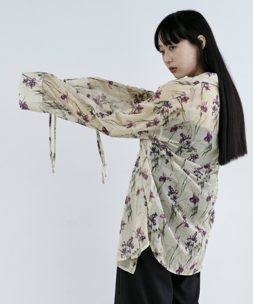 Ezick(エジック)の「Lace up フラワーシアーシャツ(シャツ/ブラウス・レディース・ブラック/アイボリー・FREE)」の21枚目の写真