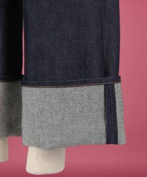 unrelaxing（アンリラクシング）の「ロールアップハイウエストデニムパンツ（デニムパンツ・レディース・インディゴブルー・マルチサイズ）」の5枚目の写真