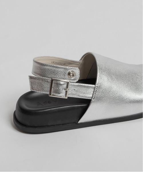 A de Vivre（アドゥヴィーヴル）の「【本革】ソフトレザーフットベッドサンダル（サンダル・レディース・アイボリー/ブラック/シルバー・L/S/M/LL）」の15枚目の写真