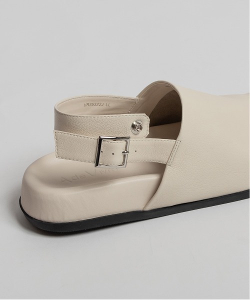 A de Vivre（アドゥヴィーヴル）の「【本革】ソフトレザーフットベッドサンダル（サンダル・レディース・アイボリー/ブラック/シルバー・L/S/M/LL）」の16枚目の写真