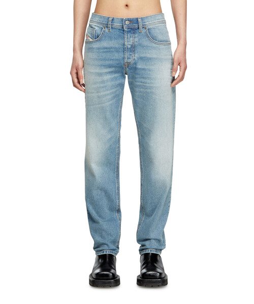 DIESEL（ディーゼル）の「メンズ デニムパンツ REGULAR 2023 D-FINITIVE L.30（デニムパンツ・メンズ・ライトインディゴブルー・30inch/28inch/26inch/32inch/34inch）」の6枚目の写真