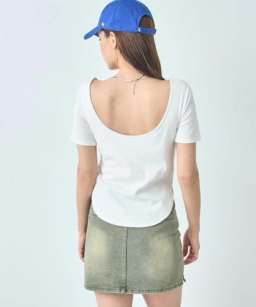 ANAP(アナップ)の「カップ付き バックオープン 半袖 Tシャツ トップス(Tシャツ/カットソー・レディース・ブラック/ホワイト/サックスブルー/オレンジ・FREE)」の7枚目の写真