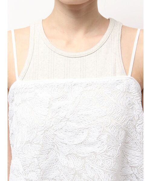 Ungrid（アングリッド）の「テープ刺繍キャミソール（キャミソール・レディース・オフホワイト/ブラック・FREE）」の9枚目の写真