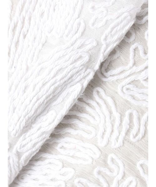 Ungrid（アングリッド）の「テープ刺繍キャミソール（キャミソール・レディース・オフホワイト/ブラック・FREE）」の6枚目の写真