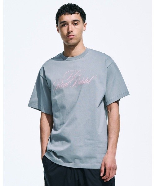 F.C.Real Bristol（エフシーレアルブリストル）の「SCRIPT TEE（Tシャツ/カットソー・メンズ・ブラック/ブラウン/セージグリーン/ホワイト・SMALL/X-LARGE/LARGE/MEDIUM/XX-LARGE）」の5枚目の写真