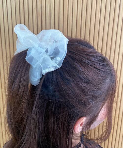 MAJESTIC LEGON（マジェスティックレゴン）の「パールラッピングシュシュ（シュシュ・レディース・ピンク/アイボリー・FREE）」の7枚目の写真