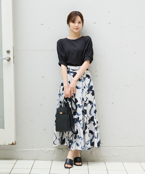 Andemiu(アンデミュウ)の「バックジップソデタックカットソー575210(Tシャツ/カットソー・レディース・ブルー/ホワイト/ブラック・FREE)」の4枚目の写真