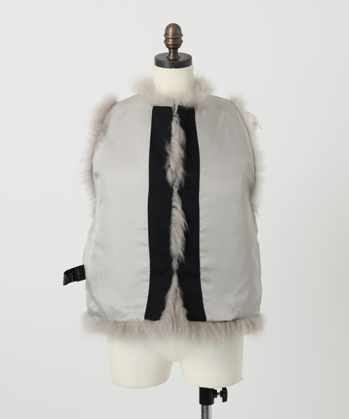 VERMEIL par iena(ヴェルメイユパーイエナ)の「Cashmere Fur gilet(ベスト・レディース・チャコールグレー/ブラウン・FREE)」の7枚目の写真