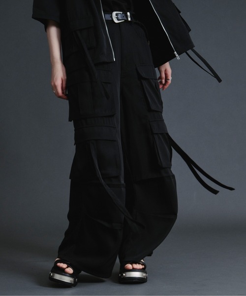 Ellno Loset（エルノロゼット）の「ダブルカーゴポケットコードツキパンツ【セットアップ対応】（カーゴパンツ・メンズ・ブルーグレー/ブラック・SMALL/MEDIUM/LARGE/X-SMALL）」の5枚目の写真