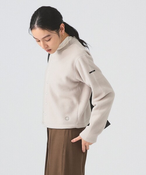 Ray BEAMS（レイビームス）の「ORCIVAL / フリース クルーネック カーディガン（カーディガン/ボレロ・レディース・サックスブルー/グレー/ピンク/ベージュ・2）」の12枚目の写真