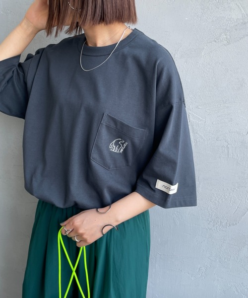 NORDISK（ノルディスク）の「[NORDISK/ノルディスク] 別注 ワンポイント刺繍 ポケットTシャツ（Tシャツ/カットソー・レディース・チャコールグレー/ホワイト/ブラック・48/46/44/50）」の3枚目の写真