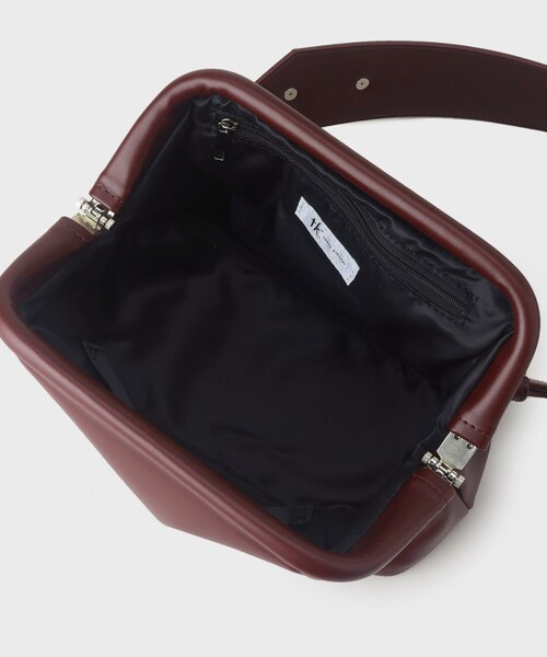 tk.TAKEO KIKUCHI（ティーケータケオキクチ）の「GAMAGUCHIショルダーバッグ（ショルダーバッグ・メンズ・ブラック/ボルドー・00）」の17枚目の写真