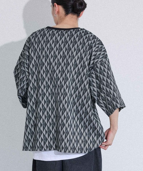 MDR(エムディアール)の「ジオメトリック柄ニットソー半袖Tシャツ(Tシャツ/カットソー・メンズ・ブラック/ベージュ・M/L)」の6枚目の写真