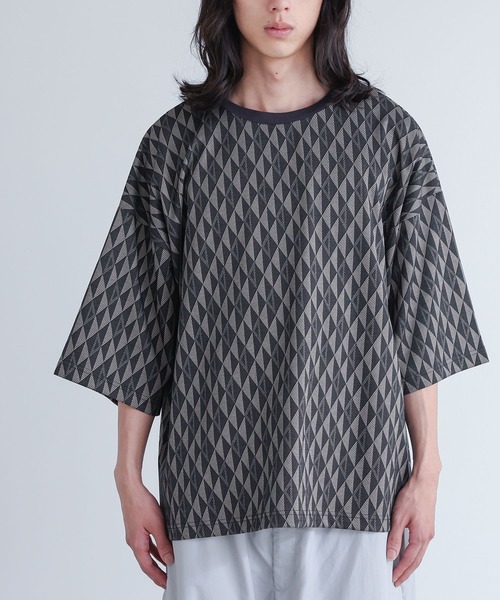 MDR(エムディアール)の「ジオメトリック柄ニットソー半袖Tシャツ(Tシャツ/カットソー・メンズ・ブラック/ベージュ・M/L)」の15枚目の写真