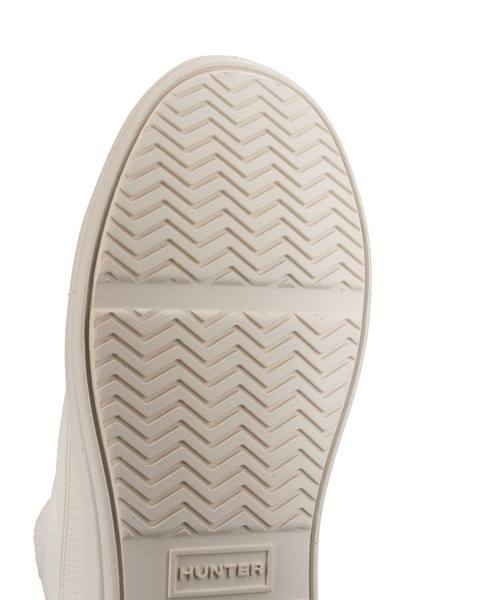 HUNTER（ハンター）の「ユニセックス イン/アウト ビーガン スエード ニッテッド カフ ブーツ（スリッポン・レディース・ブラック/ホワイト・UK9/UK8/UK7/UK6/UK5/UK4/UK3）」の5枚目の写真