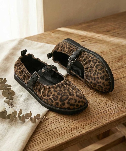 ASH(アッシュ)の「アッシュ【OSAKA】メリージェーンフラットシューズ ベルトパンプス バレエシューズ 1.5cmヒール(パンプス・レディース・レオパード・37/36/39/38)」の1枚目の写真