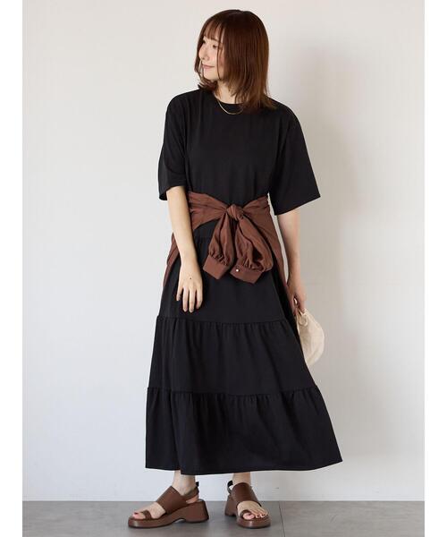 Te chichi TERRASSE（テチチテラス）の「ティアードカットワンピース（ワンピース・レディース・ベージュ/ブラック/グレー・F）」の2枚目の写真