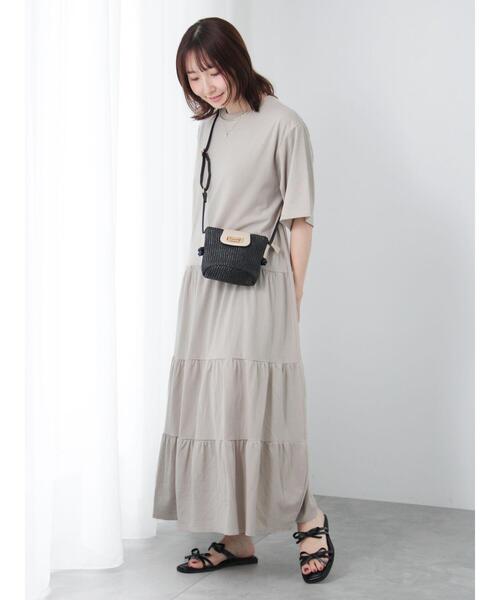 Te chichi TERRASSE（テチチテラス）の「ティアードカットワンピース（ワンピース・レディース・ベージュ/ブラック/グレー・F）」の4枚目の写真