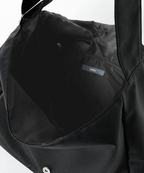 LOWRYS FARM（ローリーズファーム）の「【LFM(U)】FLAP SHOULDERBAG　 586726（ショルダーバッグ・メンズ・ブラック・FREE）」の2枚目の写真