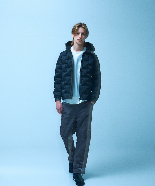 5351 POUR LES HOMMES（ゴーサンゴーイチプールオム）の「【軽量/保温】シームレス パデッド フード ブルゾン（ブルゾン・メンズ・カーキ/ブラック・44/46/48/50）」の3枚目の写真