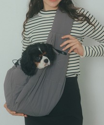 LOWELL things（ロウェル　シングス）の「MATIE/ナイロンスリングバッグ・ペットキャリーバッグ【Direction by 有末 麻祐子】（ペット用キャリーケース）」