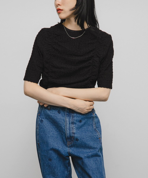 KBF（ケイビーエフ）の「シャーリングホックトップス（Tシャツ/カットソー・レディース・ブラック/アイボリー・ONE）」の6枚目の写真