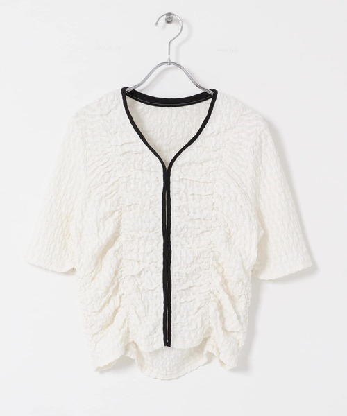 KBF（ケイビーエフ）の「シャーリングホックトップス（Tシャツ/カットソー・レディース・ブラック/アイボリー・ONE）」の14枚目の写真