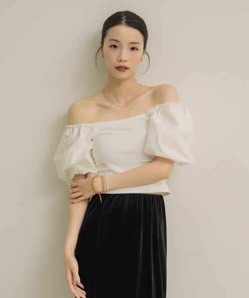 NEUNA(ヌナ)の「2wayパフスリーブトップス(Tシャツ/カットソー・レディース・ネイビー/オフホワイト・FREE)」の1枚目の写真