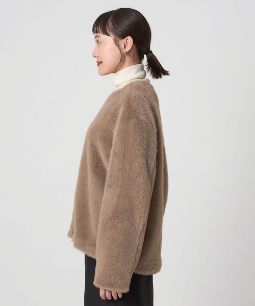green label relaxing（グリーンレーベルリラクシング）の「フェイクファー ノーカラー コート（その他アウター・レディース・ダークブラウン/ベージュ・FREE）」の13枚目の写真